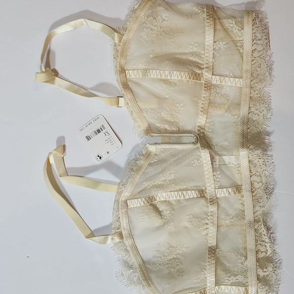 Free People Layer in Lace Bustire in Ivory sz Medium FP1050 - Picture 2 of 10